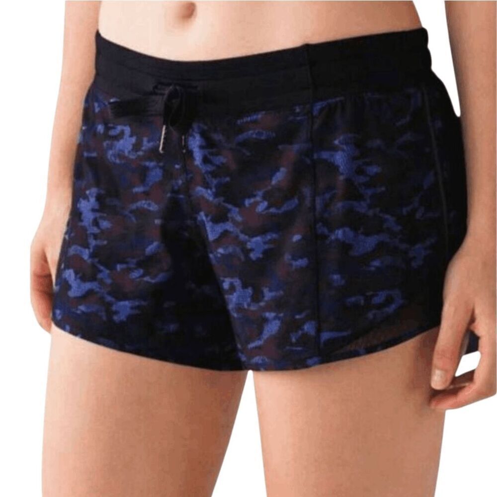 LULULEMON ATHLETICA Hotty Hot Short Size 2
